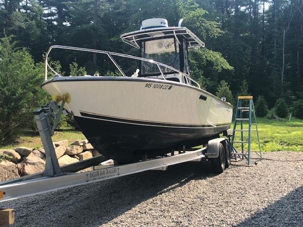 24' Albemarle 240 Center Console