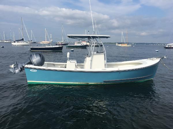 22' Eastern 22 Center Console