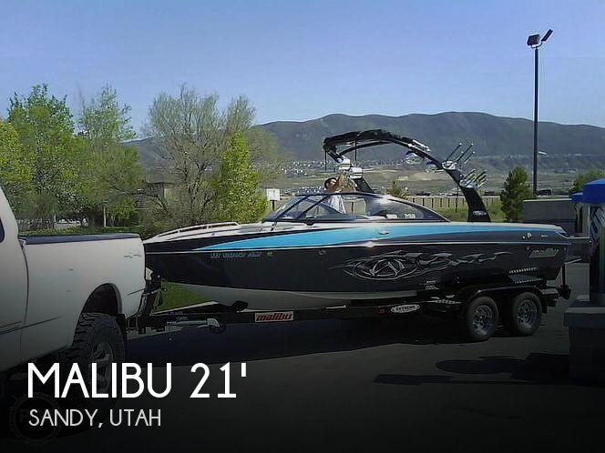 21' Malibu Wakesetter VLX 21