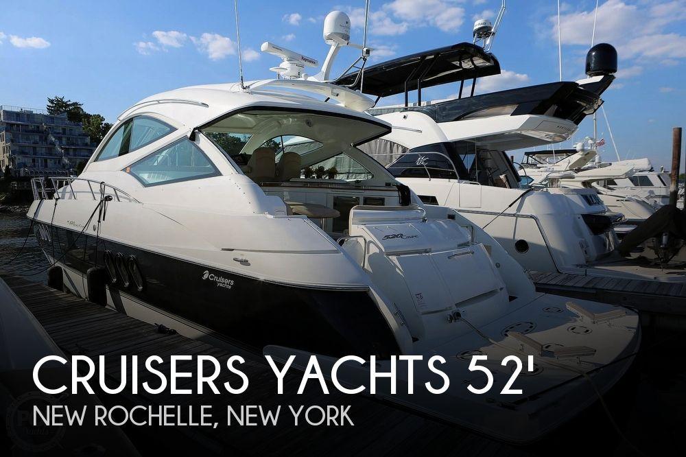52' Cruisers Yachts 520 Sports Coupe