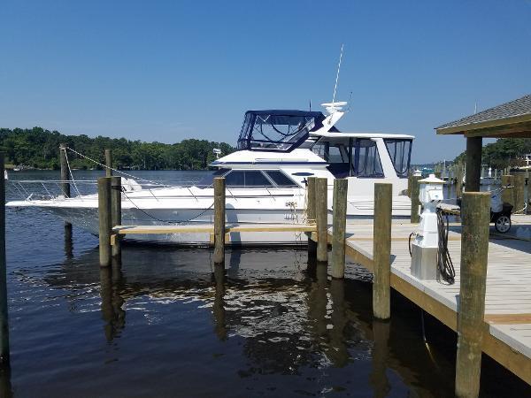 44' Sea Ray 440 Aft Cabin