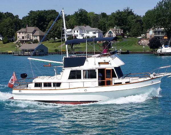 36' Grand Banks 36 Classic Aft Cabin