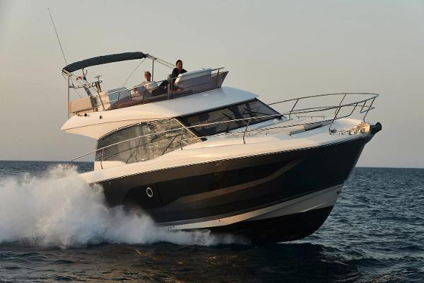 42' Prestige 420