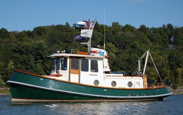 38' Benford Tug