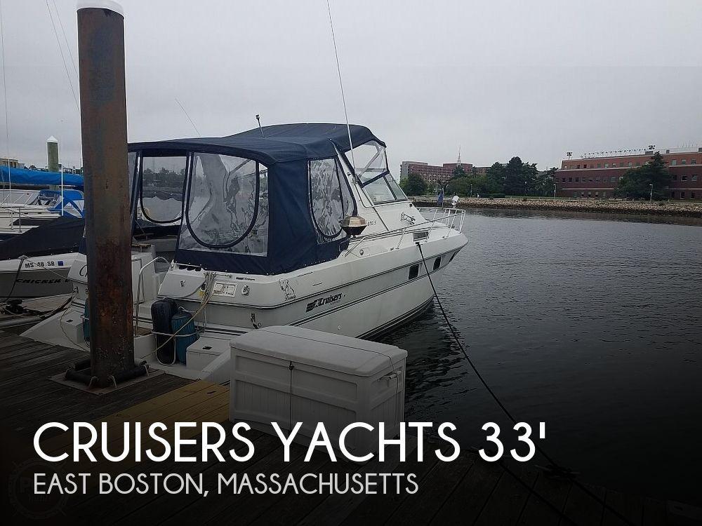 33' Cruisers Yachts 3370 Esprit