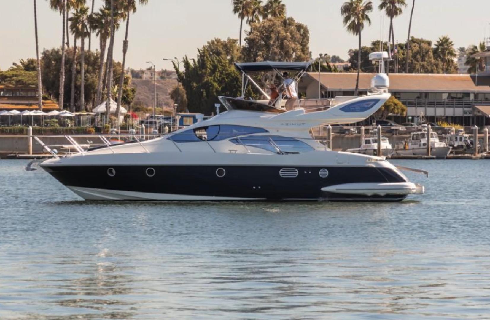 42' Azimut 