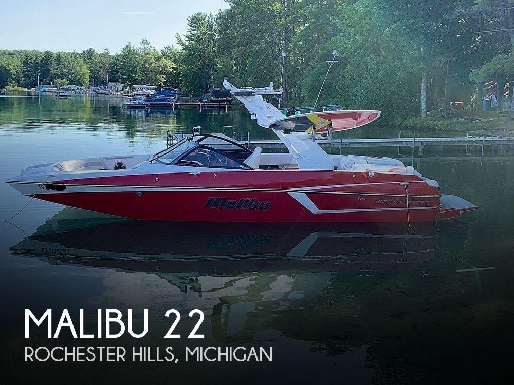 22' Malibu WAKESETTER 22 MXZ