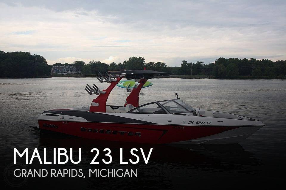 23' Malibu Wakesetter 23 LSV