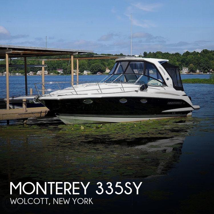 33' Monterey 335 Sport yacht