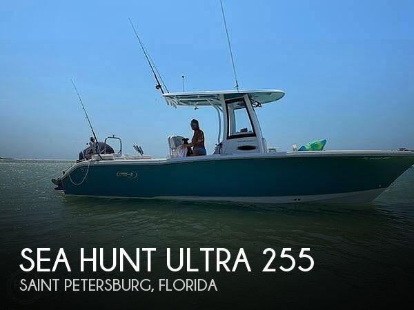 25' Sea Hunt Ultra 255 SE
