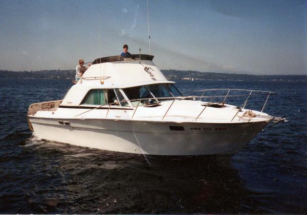 31' Silverton 31 Motoryacht
