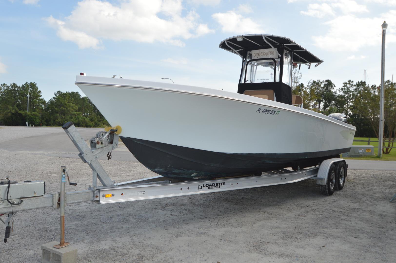 28' Privateer 28 Center Console