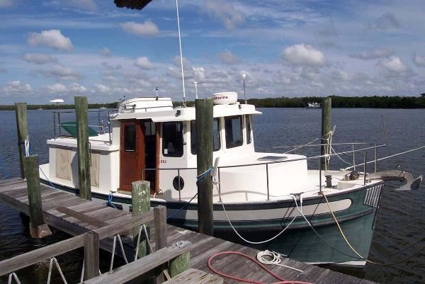 32' Nordic Tugs 32 with Upper Station
