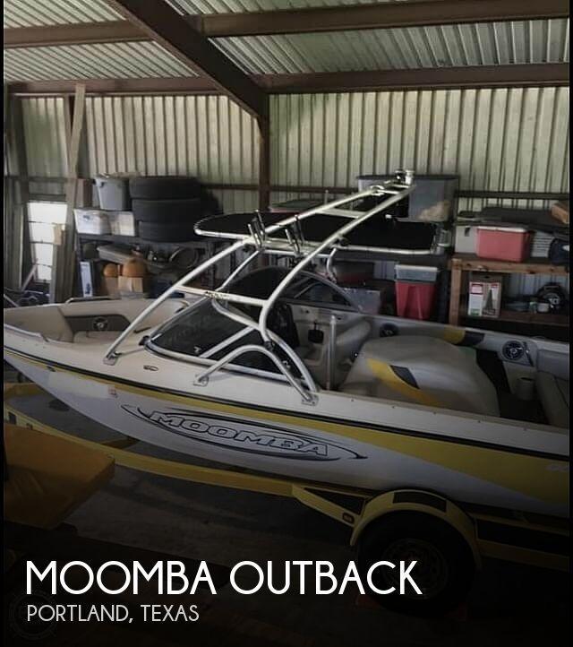 21' Moomba Outback