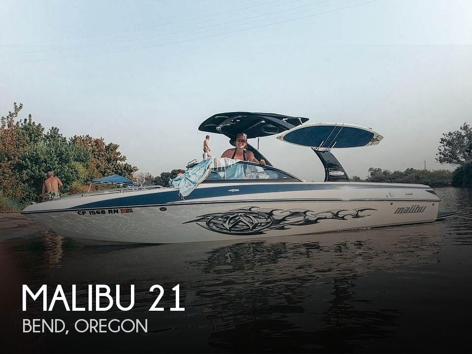 21' Malibu Wakesetter 21 VLX