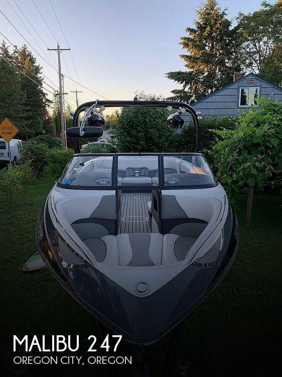 24' Malibu Wakesetter 247 LSV