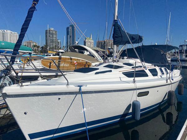 32' Hunter 320