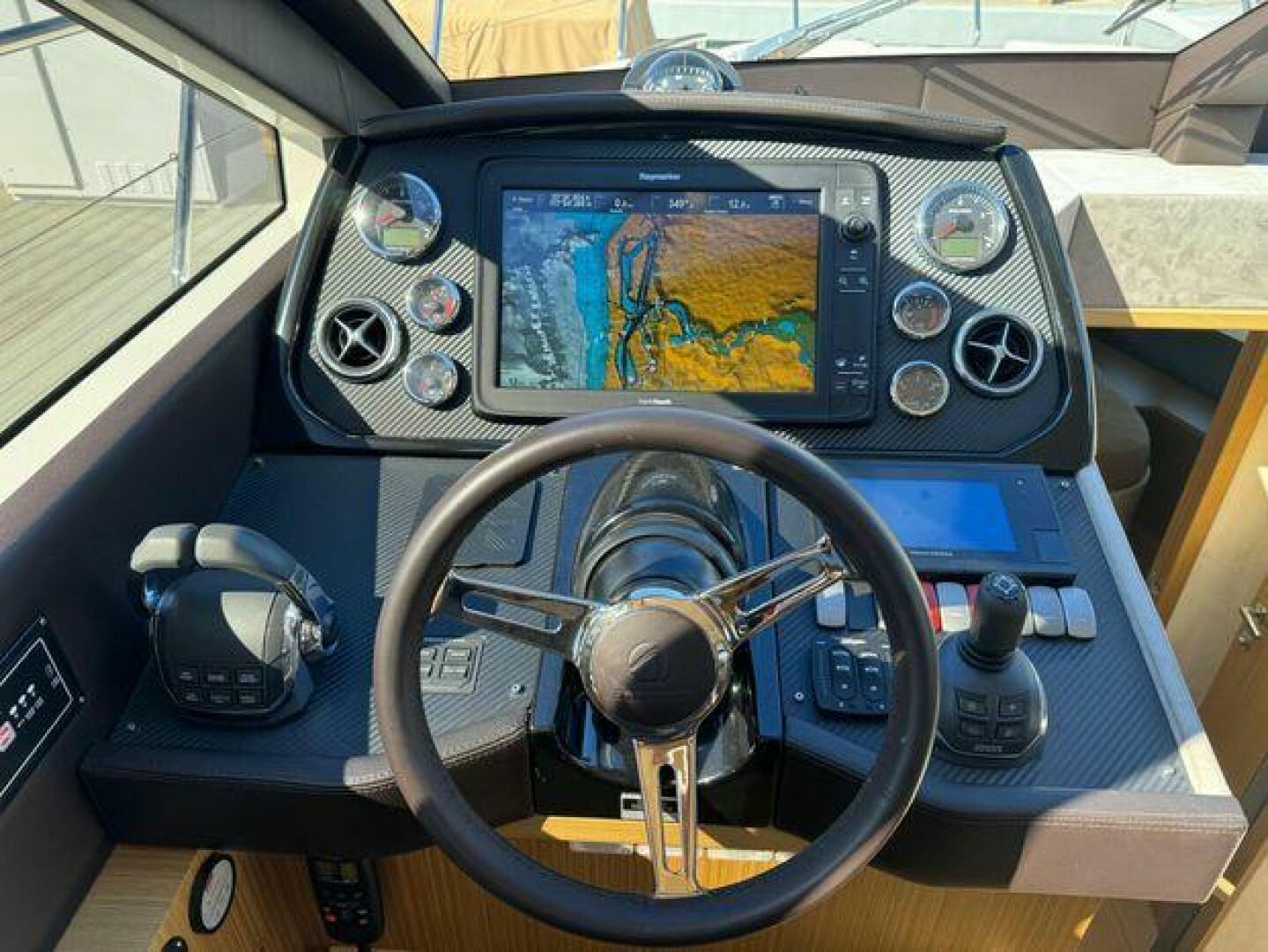 Slide: The Image of Absolute 45 FLY 2019 - 4338522