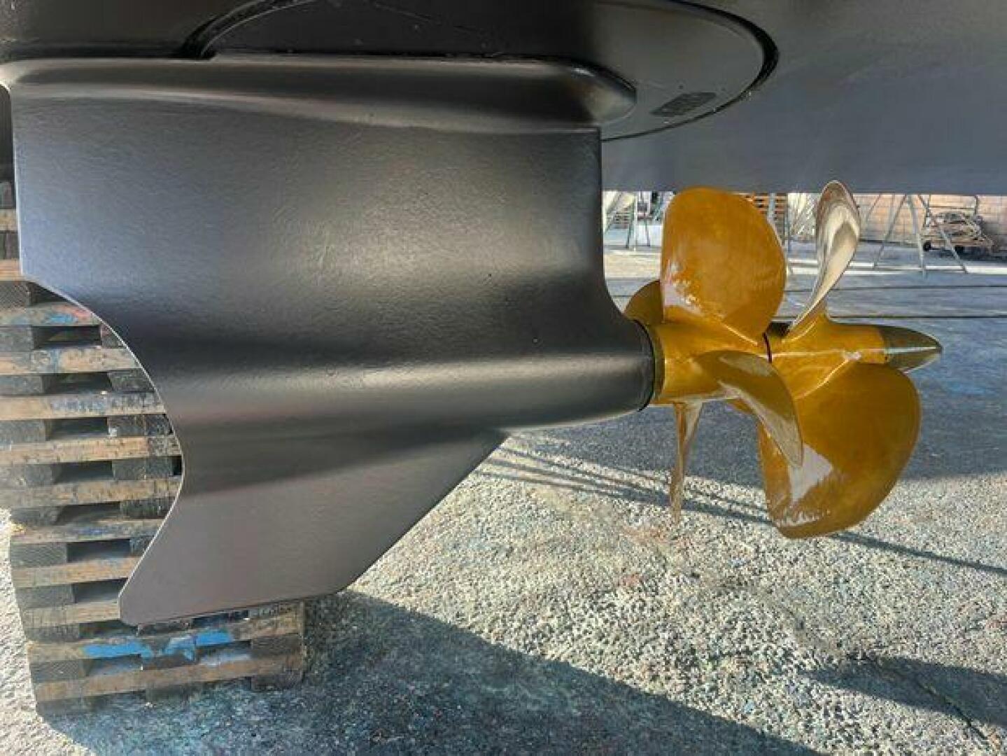 Slide: The Image of Absolute 45 FLY 2019 - 4338572