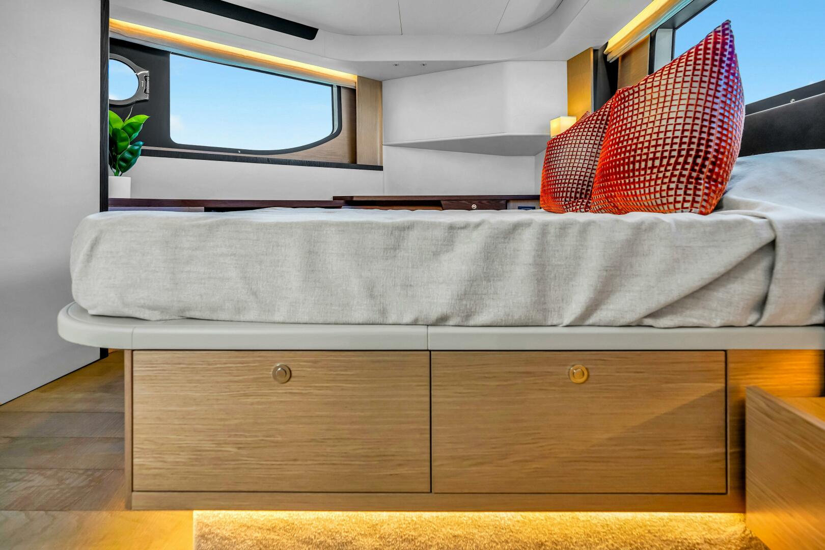 Slide: The Image of 2025 Absolute 47 Flybridge- Master Stateroom - 5281007