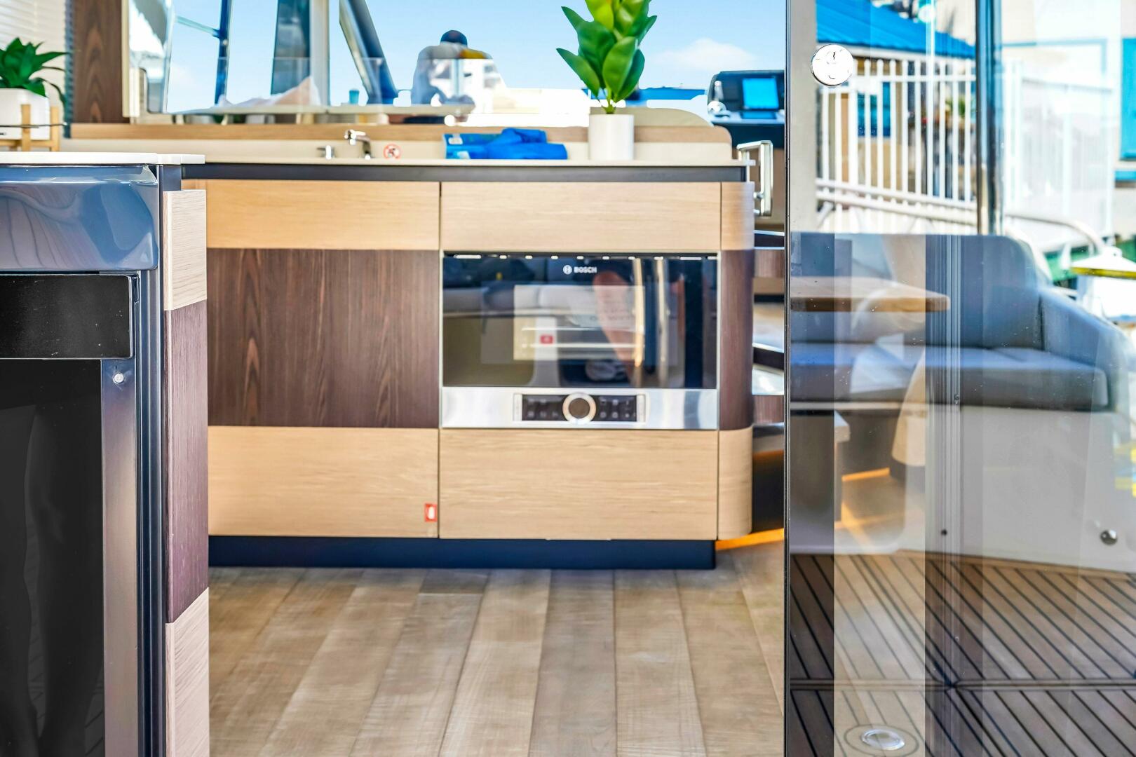 Slide: The Image of 2025 Absolute 47 Flybridge- Galley - 5281048