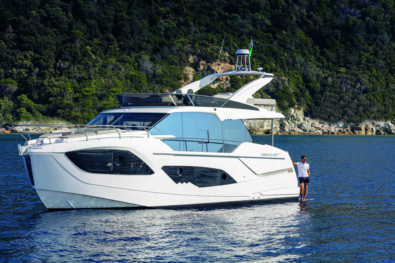 Slide: The Image of 2025 Absolute 47 Flybridge-Profile - 5284648