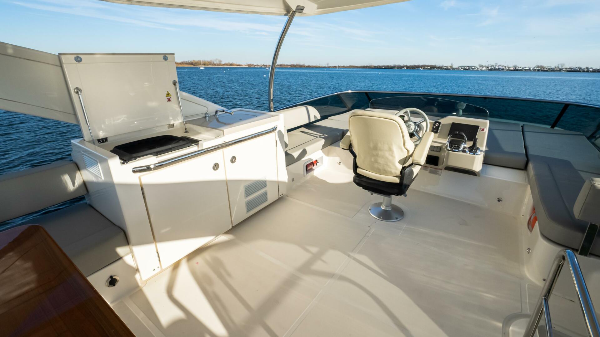 Slide: The Image of Absolute 48 Navetta 2020 - 4831720