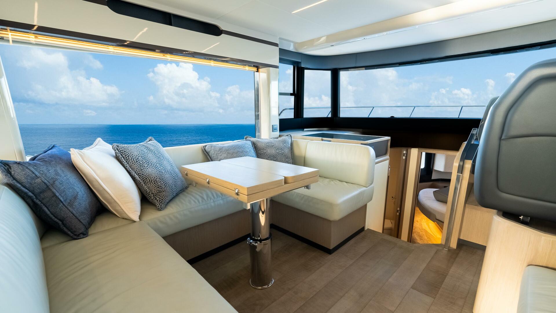 Slide: The Image of Absolute 48 Navetta 2020 - 4831728