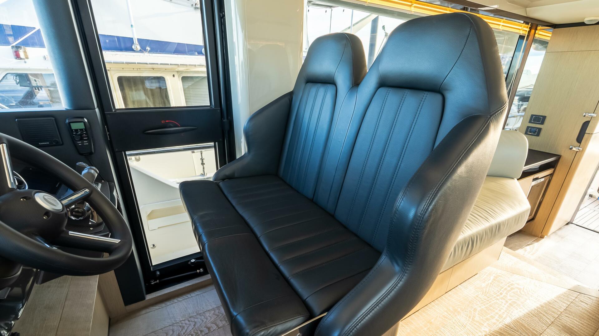 Slide: The Image of Absolute 48 Navetta 2020 - 4831731