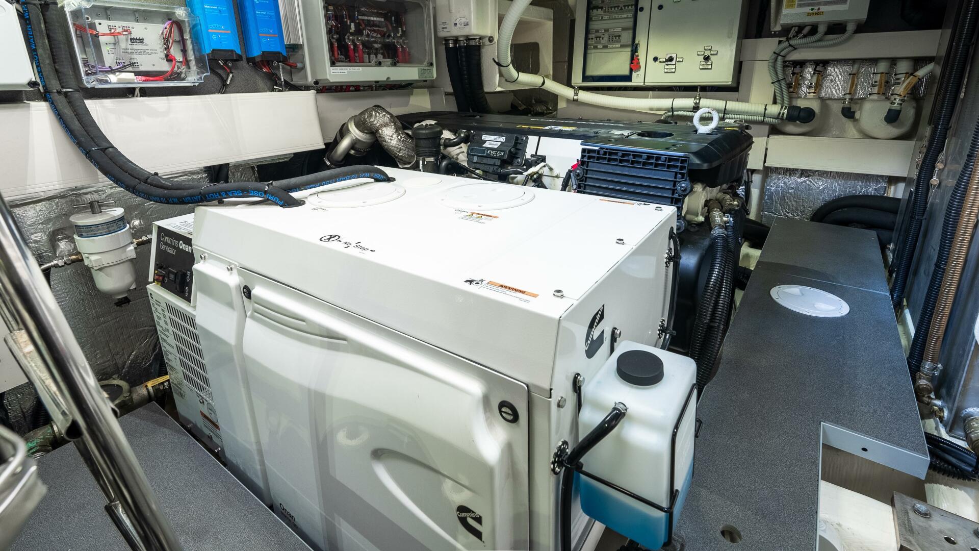 Slide: The Image of Absolute 48 Navetta 2020 - 4831746