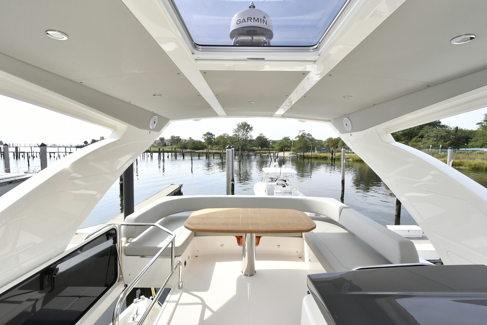 Slide: The Image of Flybridge - 1073053