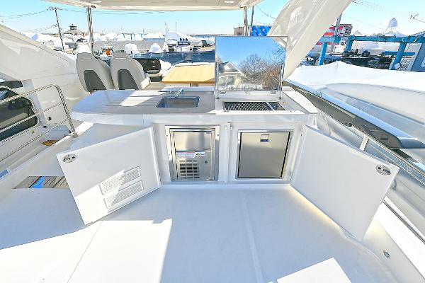 Slide: The Image of Absolute 52 FLY 2024 - 11