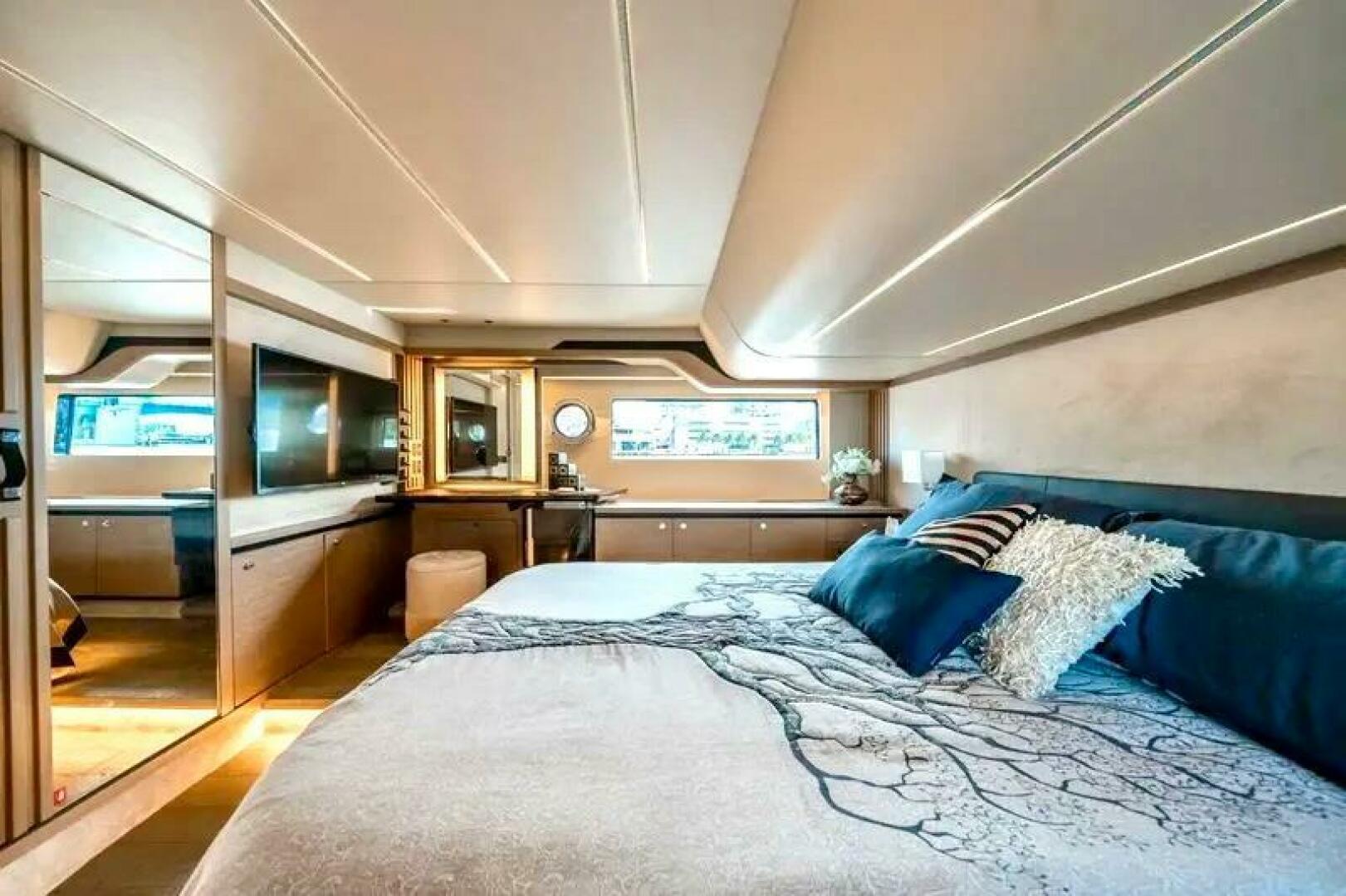 Slide: The Image of Absolute 52 Navetta 2021 - 5077933