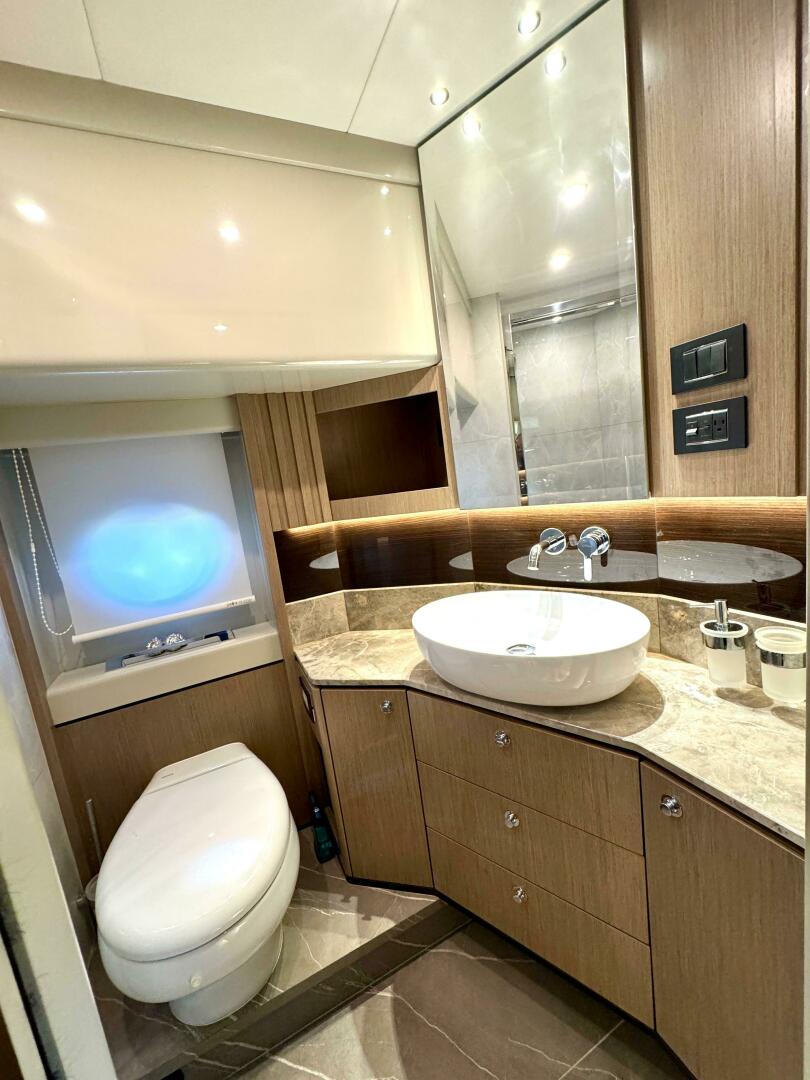 Slide: The Image of Absolute 52 Navetta 2021 - 5077968