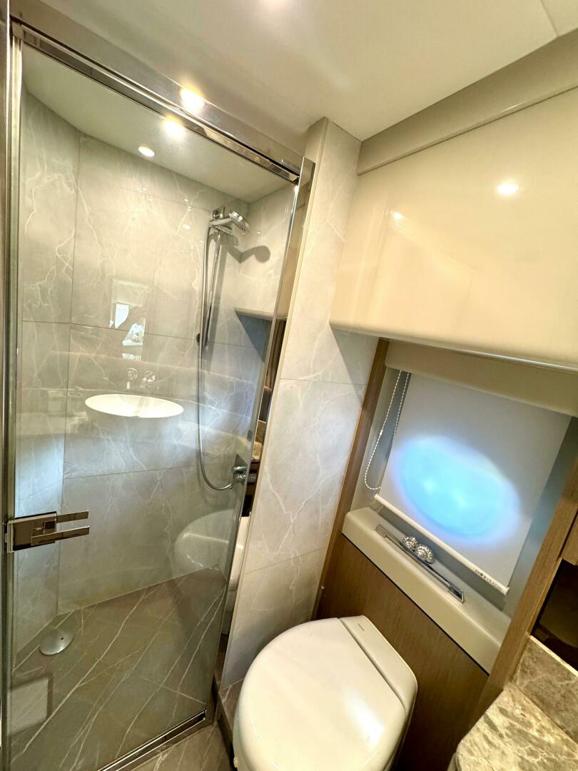 Slide: The Image of Absolute 52 Navetta 2021 - 5077969