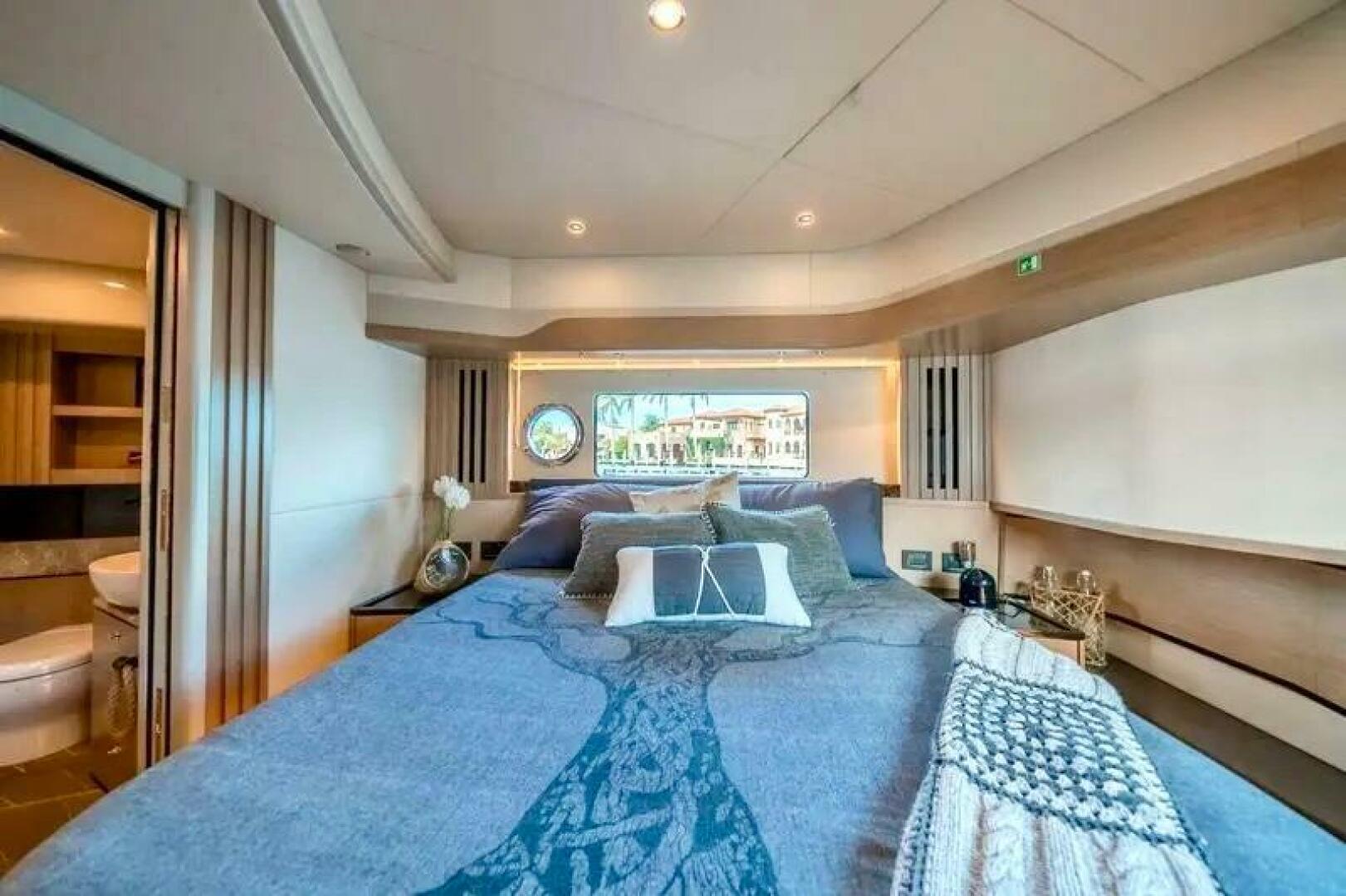 Slide: The Image of Absolute 52 Navetta 2021 - 5077973