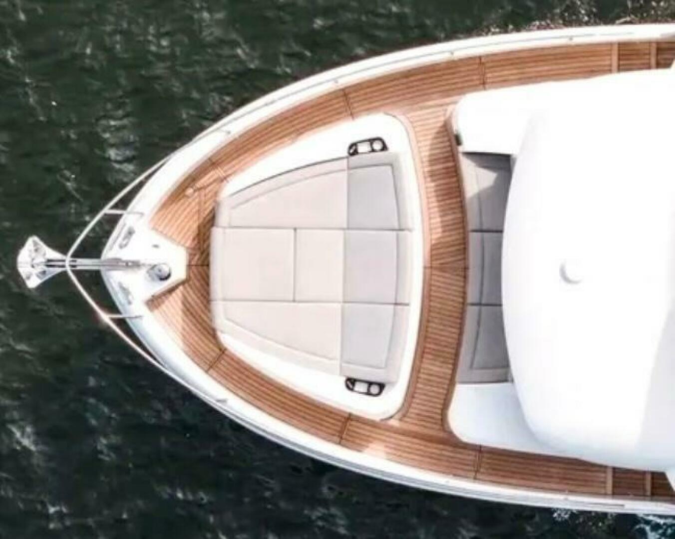 Slide: The Image of Absolute 52 Navetta 2021 - 5077989