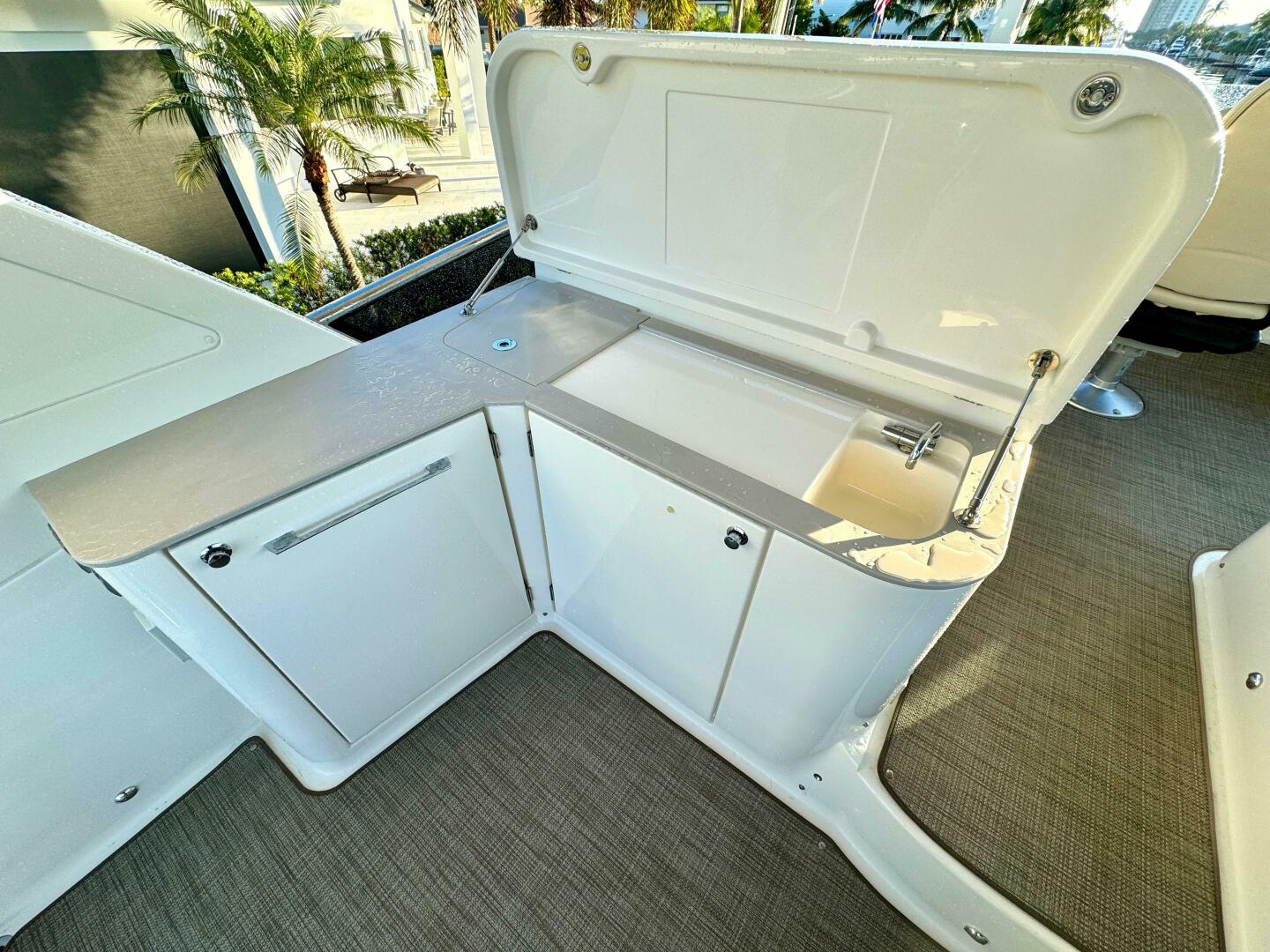 Slide: The Image of Absolute 52 Navetta 2021 - 5077840