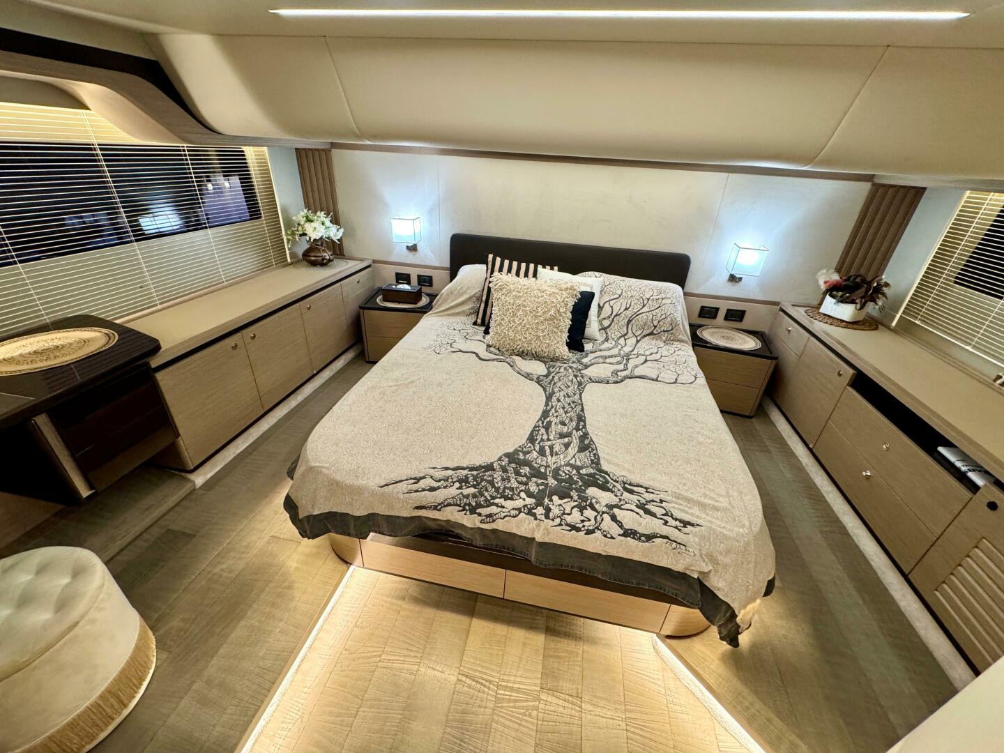 Slide: The Image of Absolute 52 Navetta 2021 - 5077822
