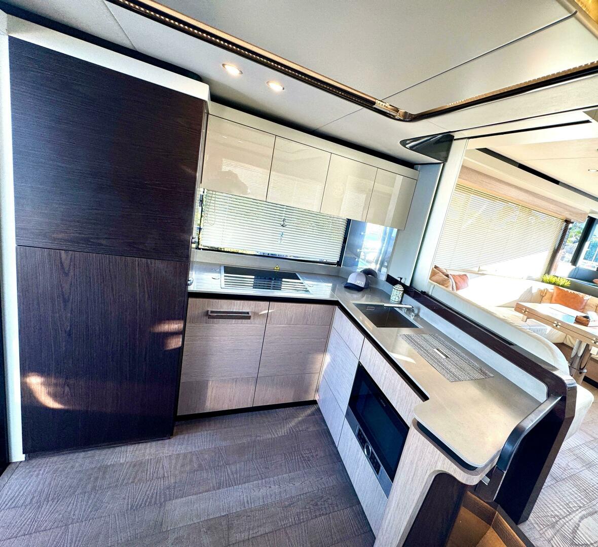 Slide: The Image of Absolute 52 Navetta 2021 - 5077856