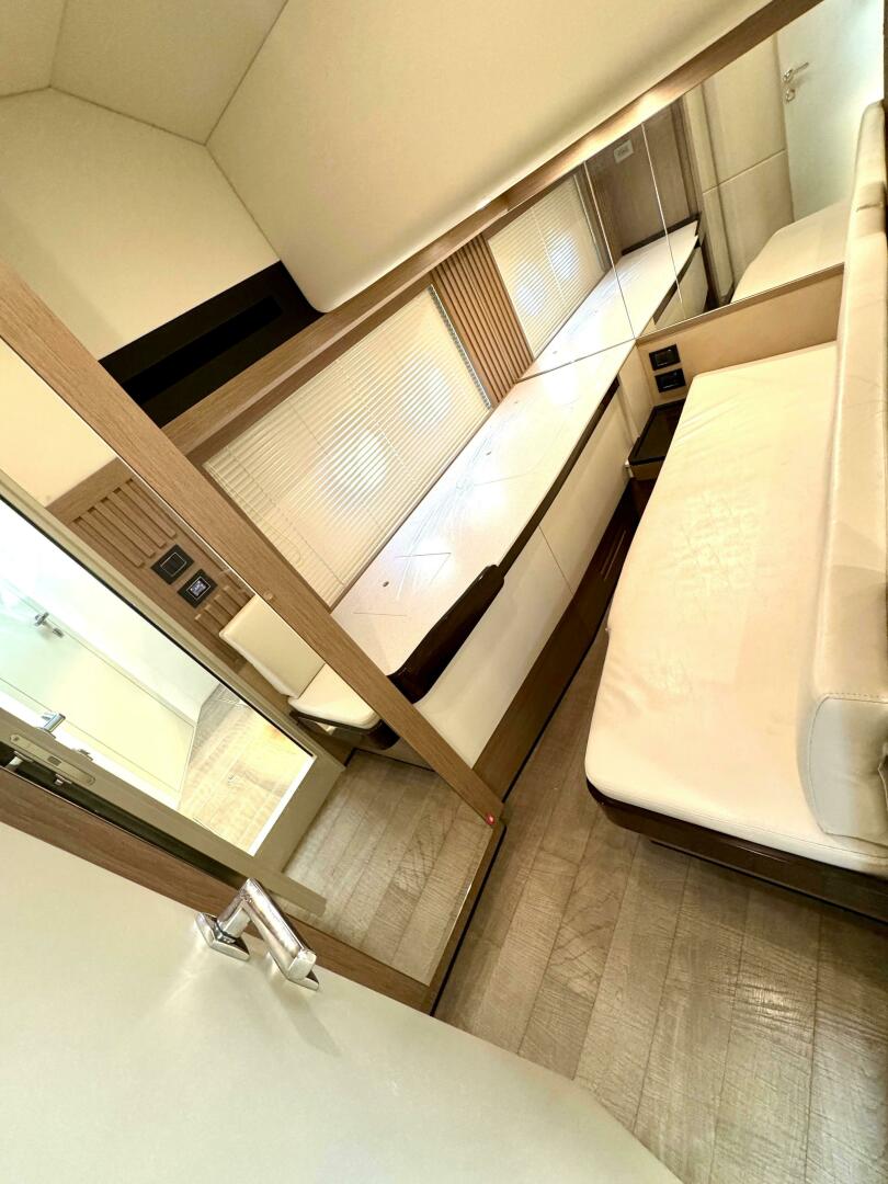 Slide: The Image of Absolute 52 Navetta 2021 - 5077861