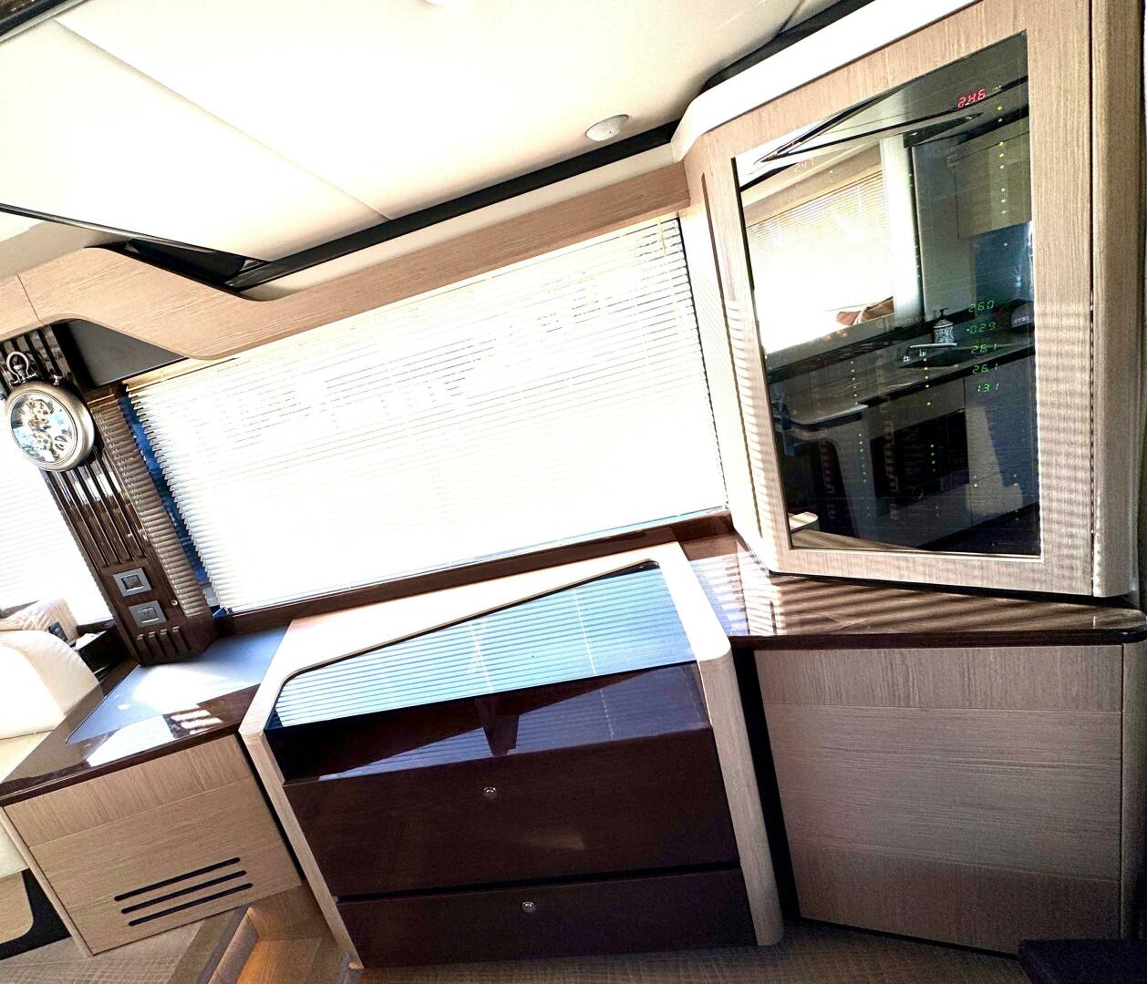 Slide: The Image of Absolute 52 Navetta 2021 - 5077863