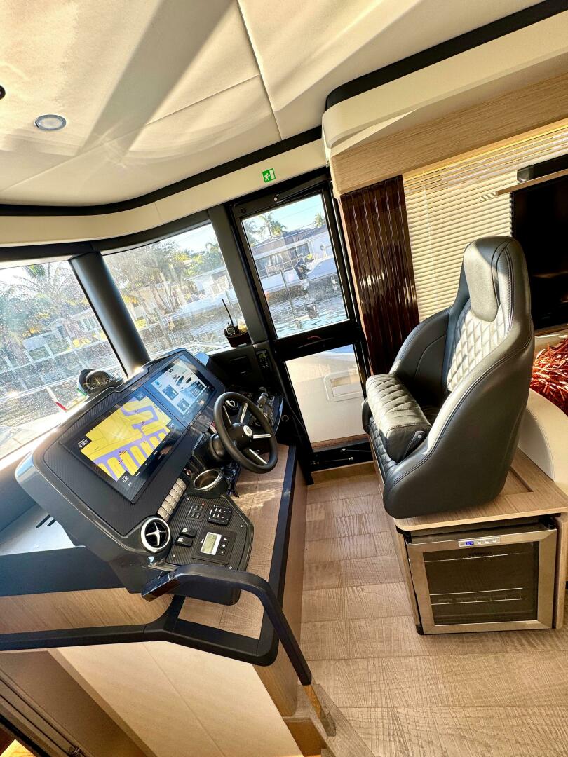 Slide: The Image of Absolute 52 Navetta 2021 - 5077866