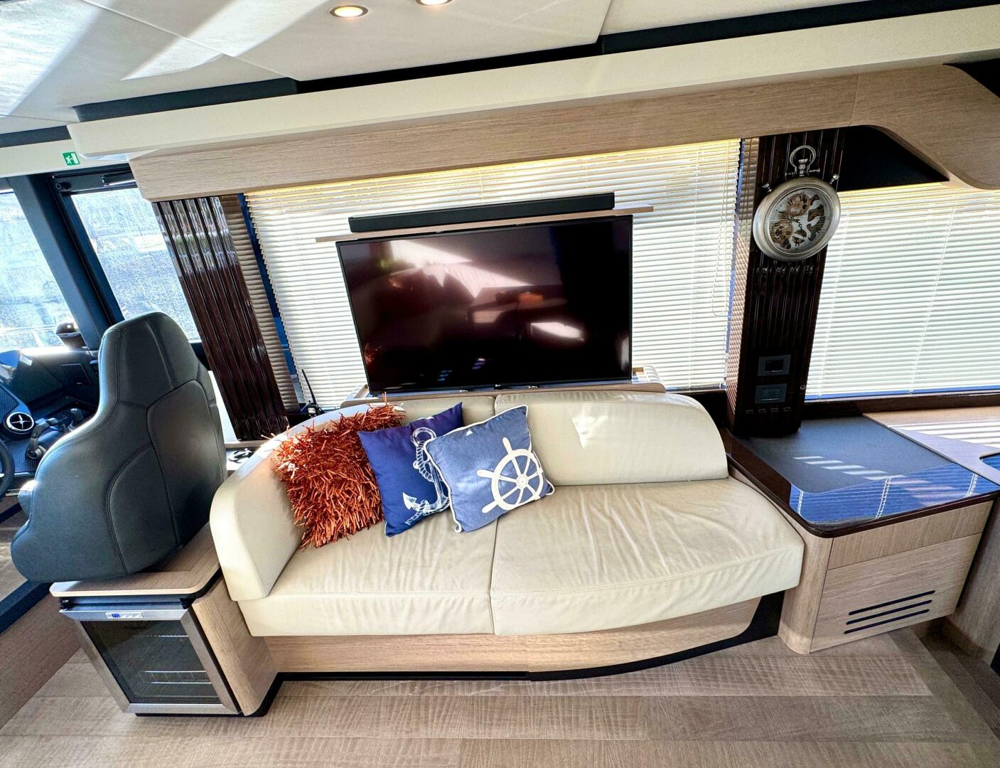 Slide: The Image of Absolute 52 Navetta 2021 - 5077867