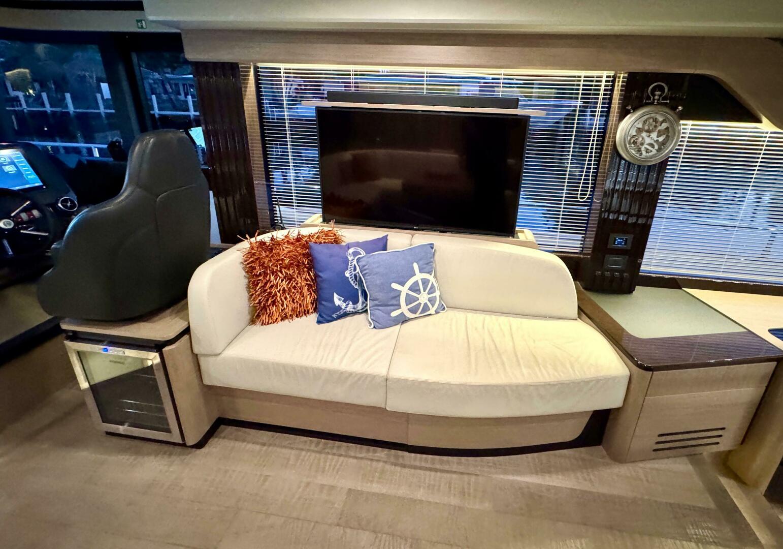 Slide: The Image of Absolute 52 Navetta 2021 - 5077870