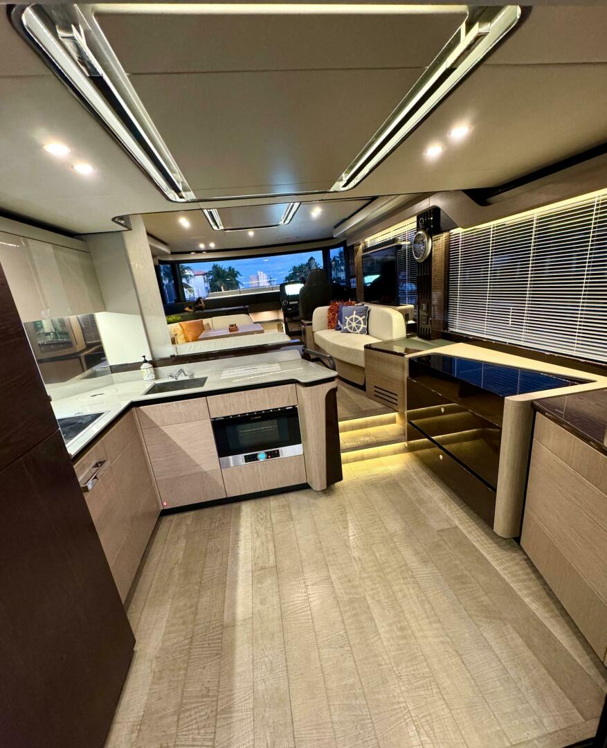 Slide: The Image of Absolute 52 Navetta 2021 - 5077872