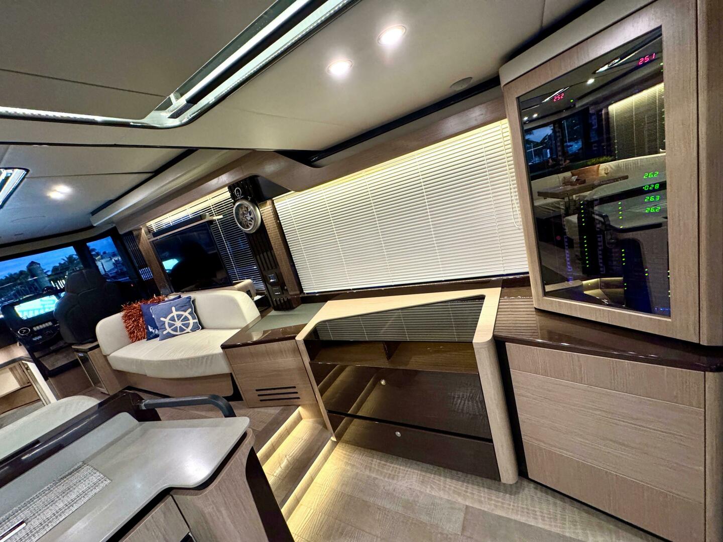 Slide: The Image of Absolute 52 Navetta 2021 - 5077874
