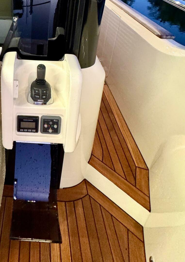Slide: The Image of Absolute 52 Navetta 2021 - 5077878