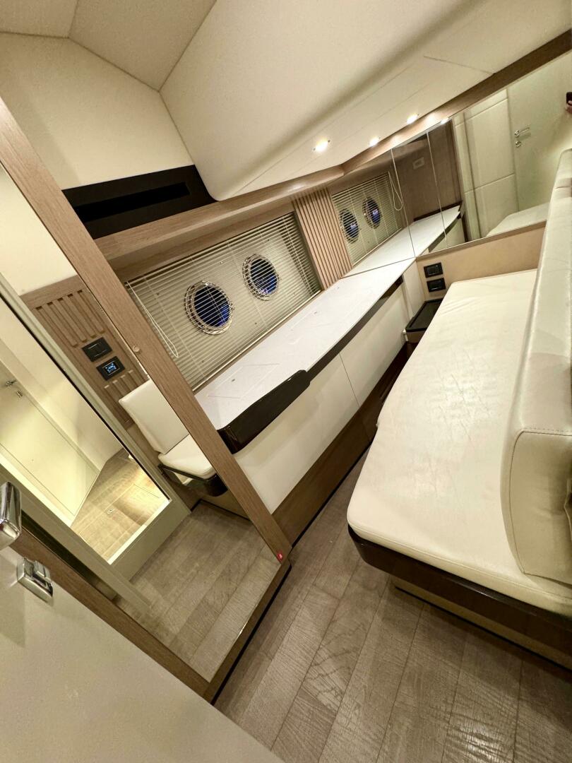 Slide: The Image of Absolute 52 Navetta 2021 - 5077887