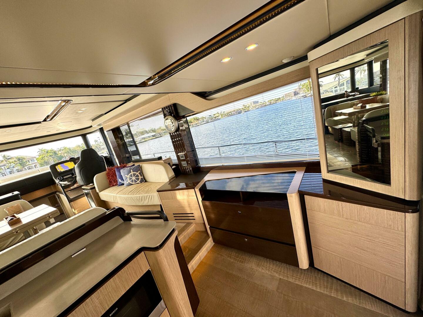Slide: The Image of Absolute 52 Navetta 2021 - 5077902